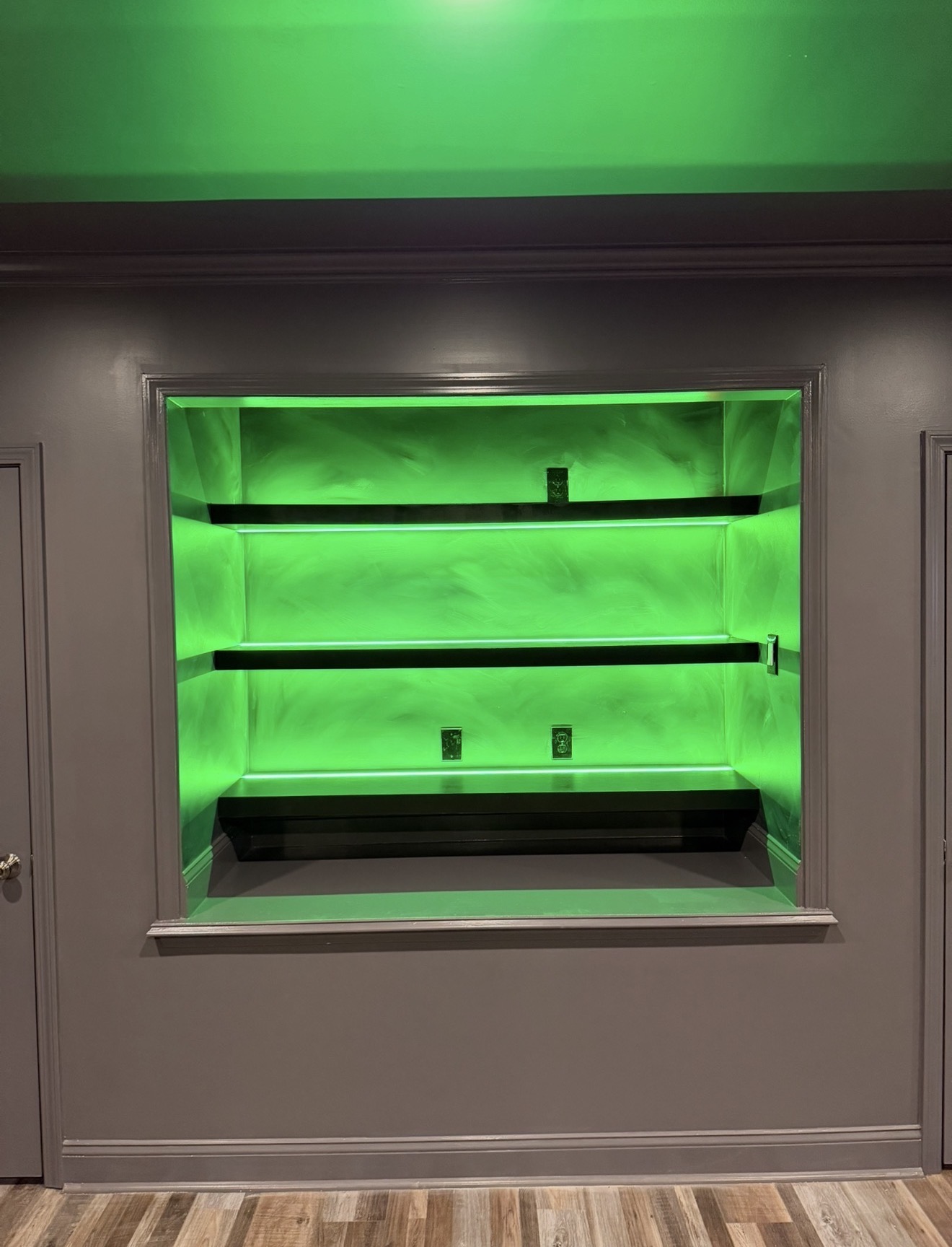 custom led shelves